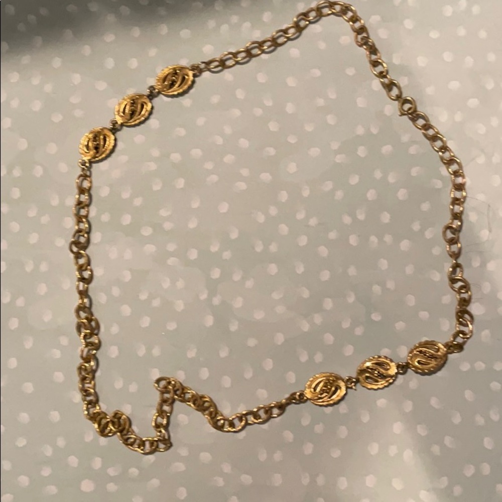 Gold chain necklace